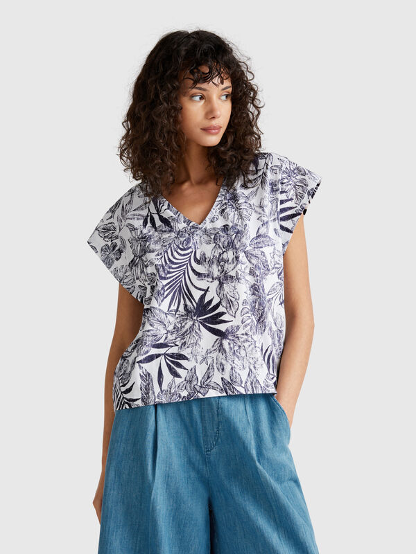 T-shirt with floral print  Women