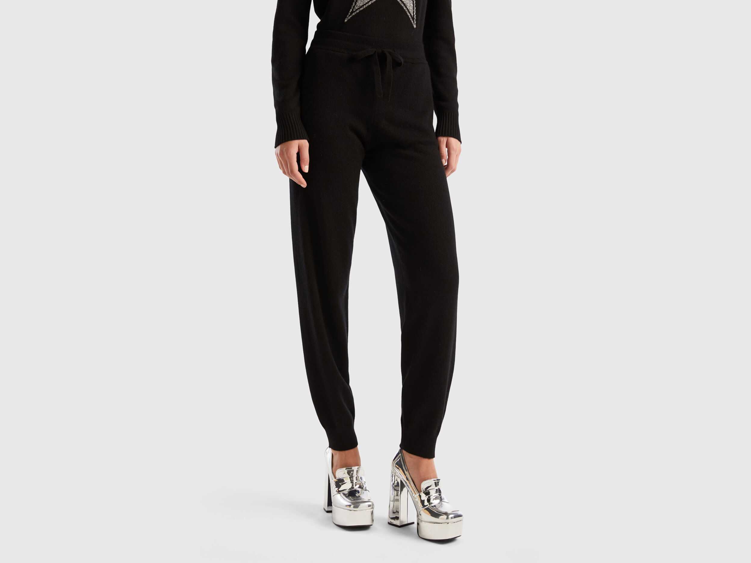 Benetton joggers outlet