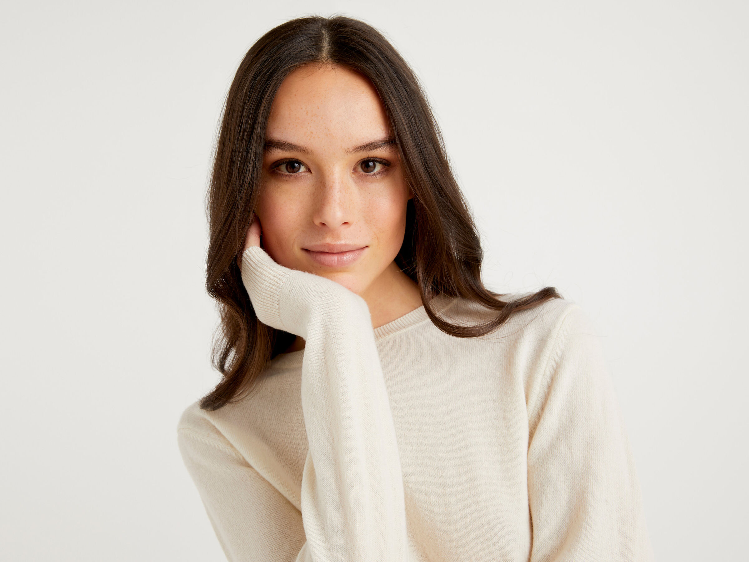 cream crew neck outfit