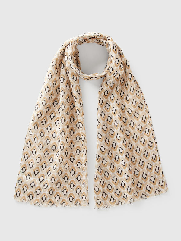 Patterned beige scarf Women