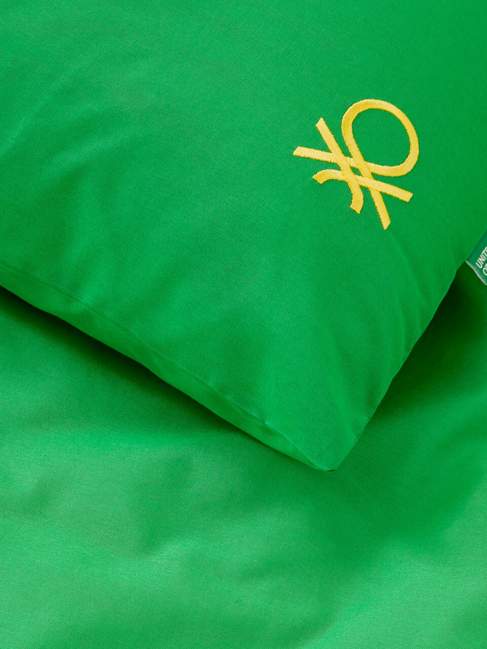 210x230 cm duvet cover and two pillowcases image number 2