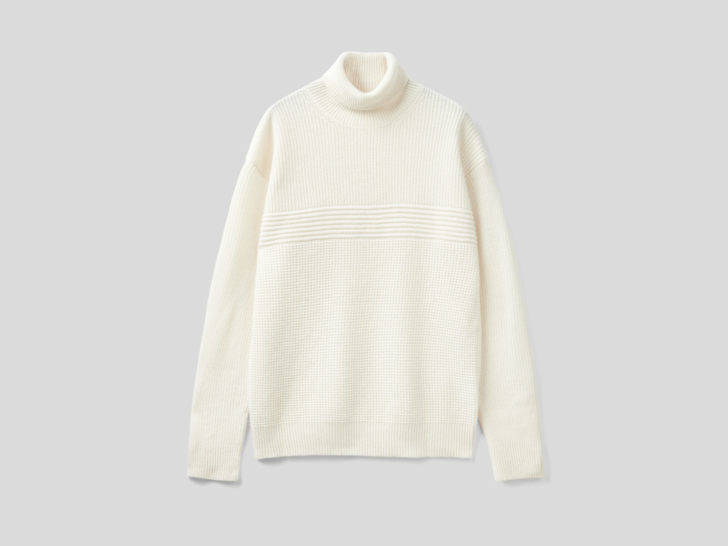 Wool blend turtleneck image number 4