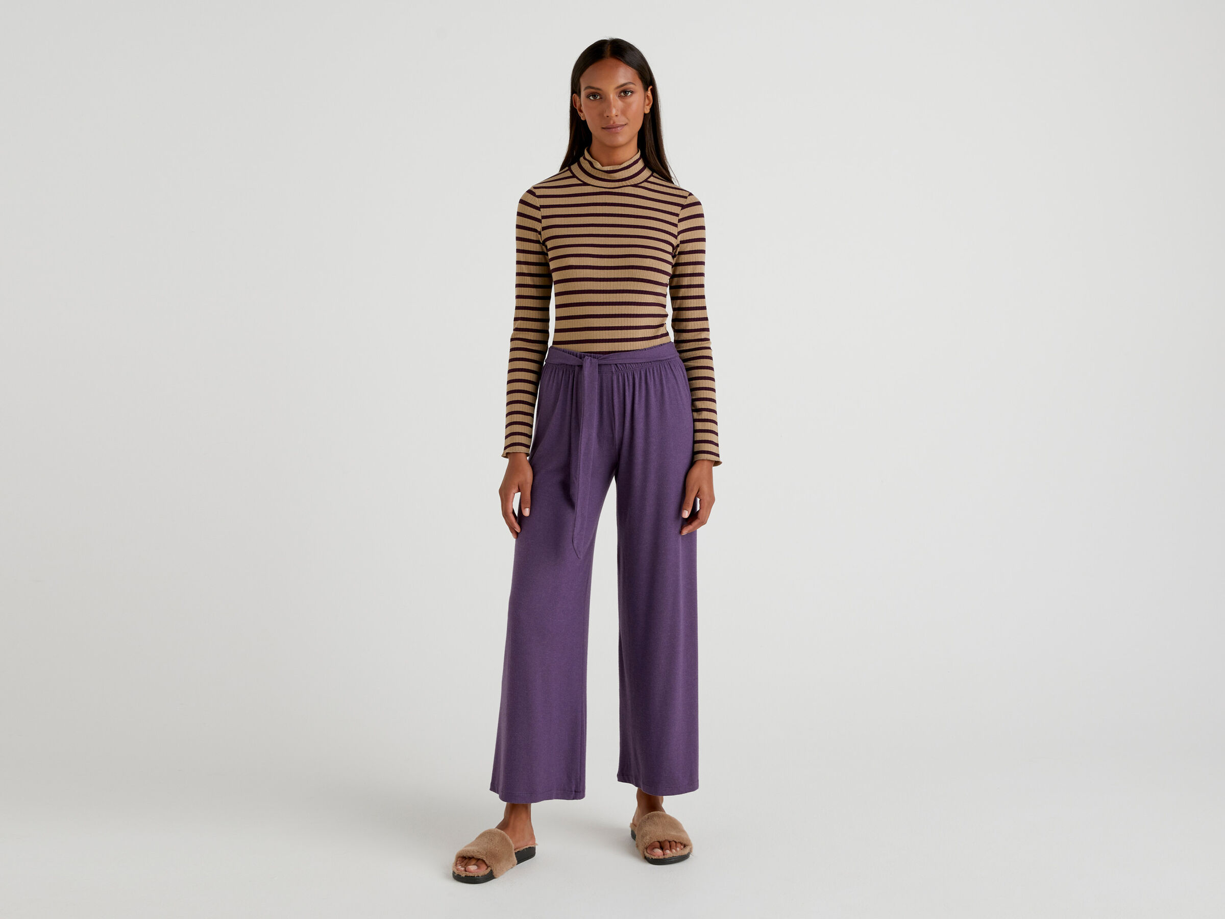 Flowy trousers with wide leg image number 3
