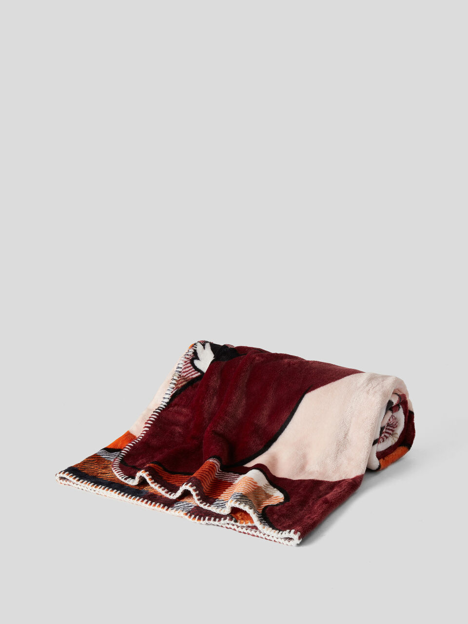 Maxi Chip 'n' Dale blanket image number 1