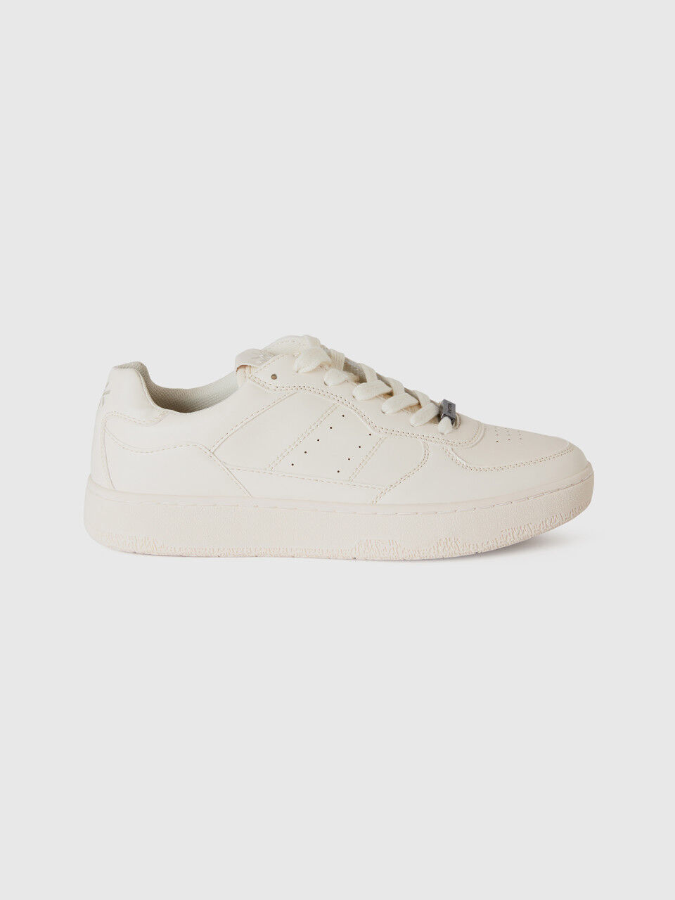 Benetton shoes sales
