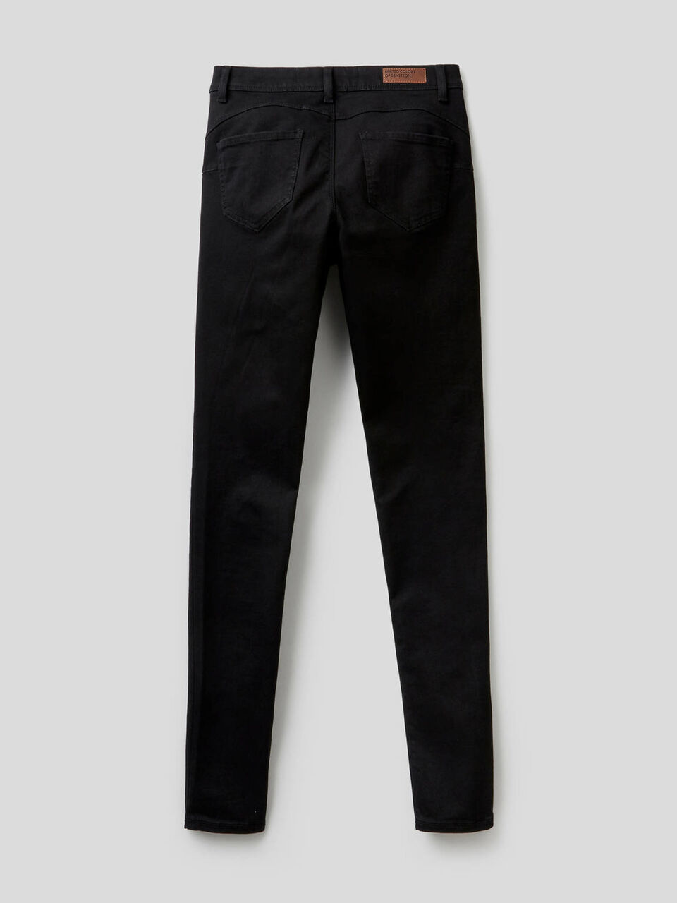 Skinny fit push up jeans image number 2