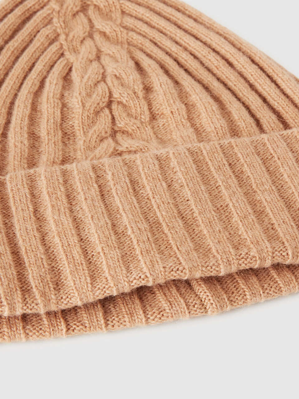 KNITTED - HAT Women image number null