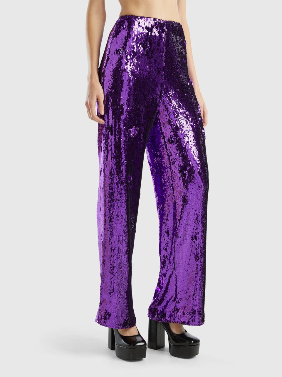 Pants with sequins